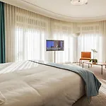 ヴィンチ 4* ポルト