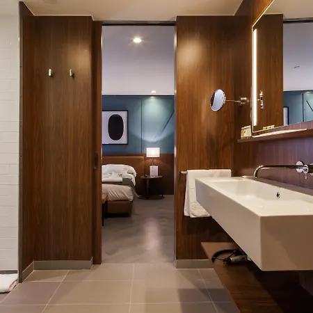 Vincci Hotel 4*