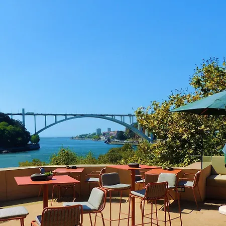 波尔图文奇酒店 4*