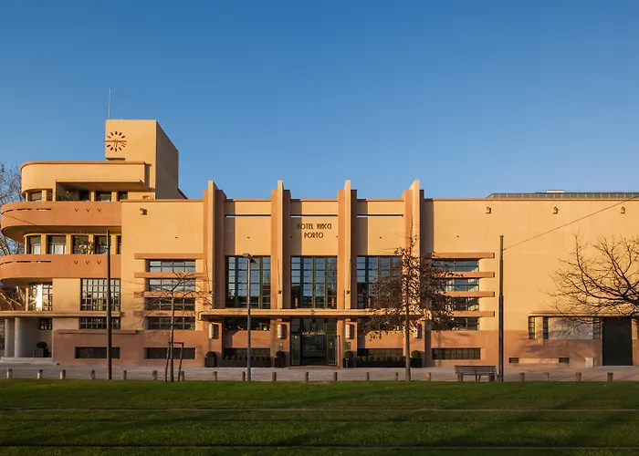 ホテル ヴィンチ 4*