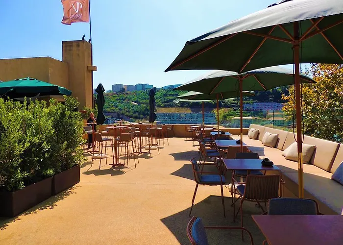 ヴィンチ 4* ポルト